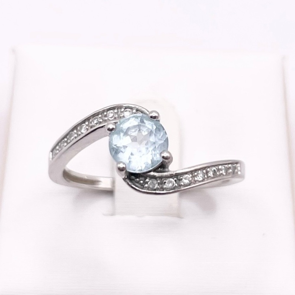 Size 8.5 Blue Topaz 925 Sterling Silver Ring